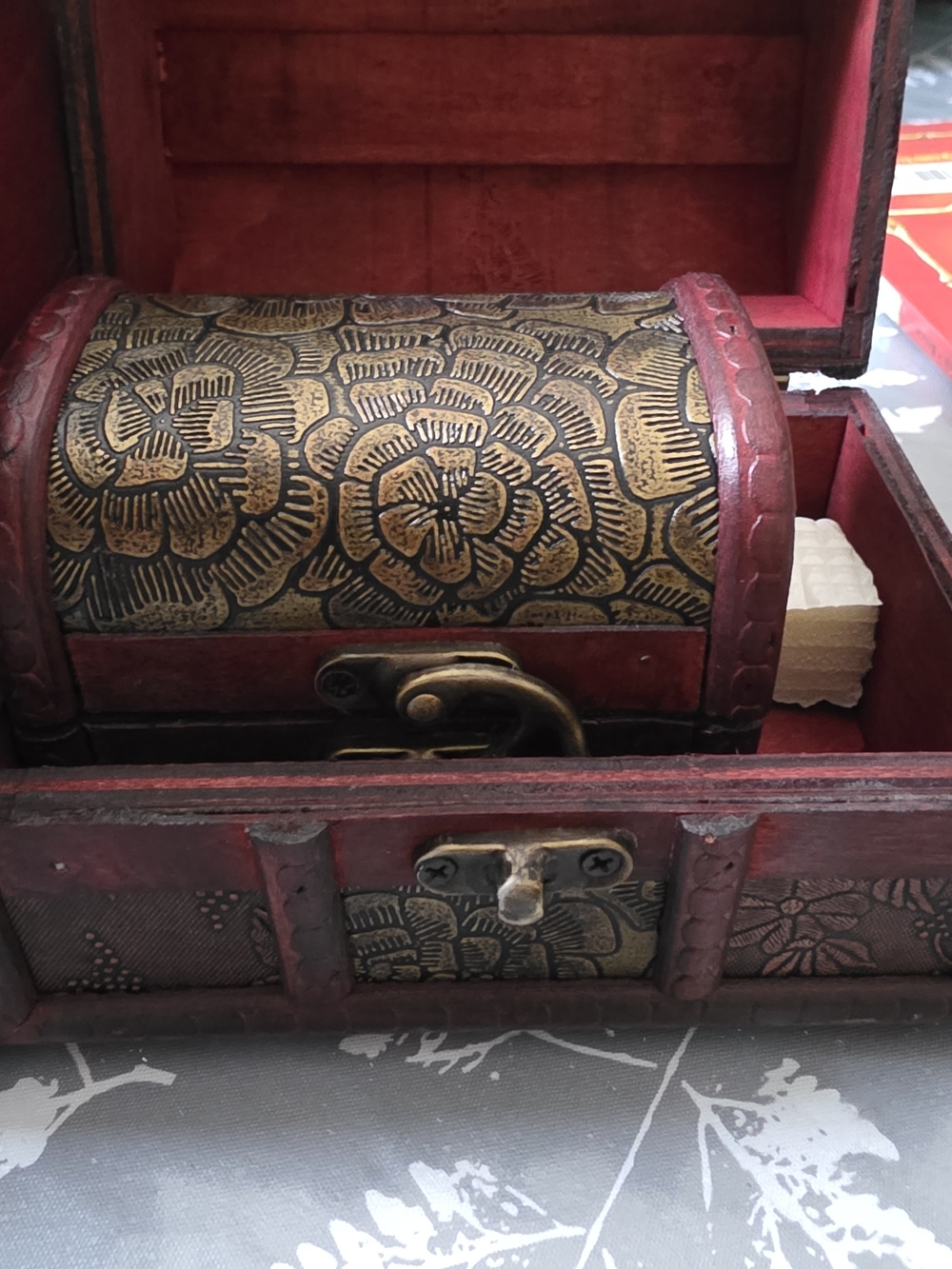 Nesting Boxes Decorative Red and Gold Floral Mini Treasure Chest